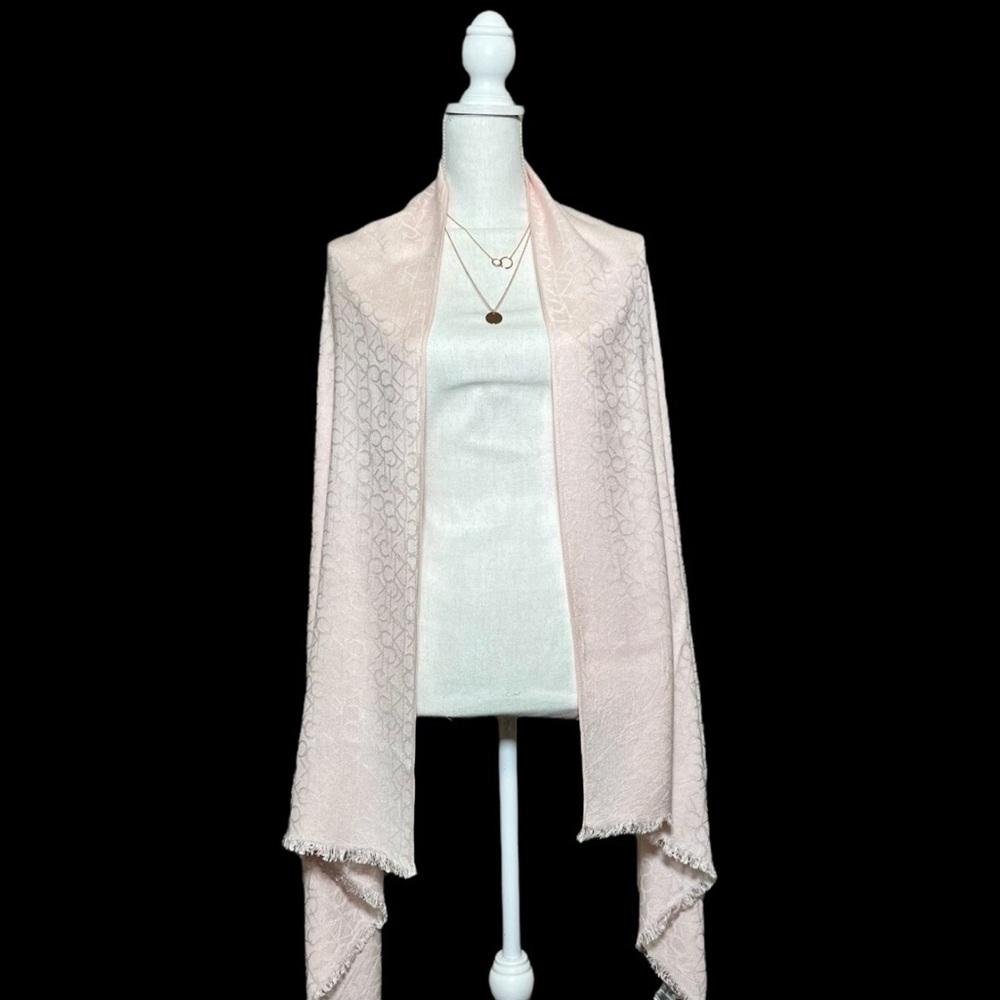 Light powder pink Calvin Klein Cream Monogram Scarf - Picture 5 of 9
